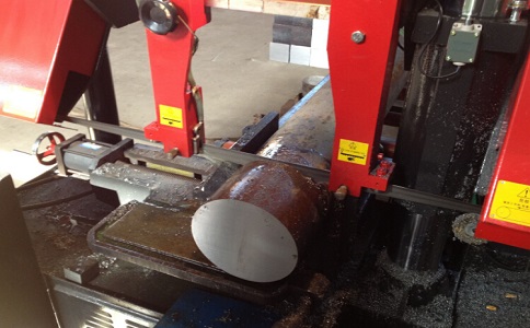 恩平卧式带锯床加工时出现明显振荡如何排查？